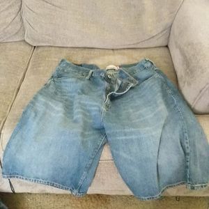 Levi shorts 569